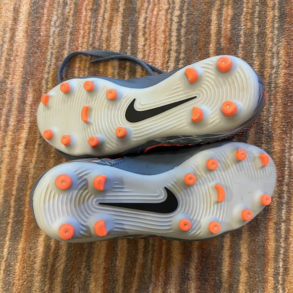 NIKE KIDS TIEMPO LEGEND 7 CLUB FG SOCCER CLEATS - Picture 4 of 6